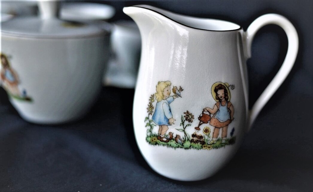 アンティーク Bavaria 子供柄ティーセット ビンテージ陶磁器 ドイツ