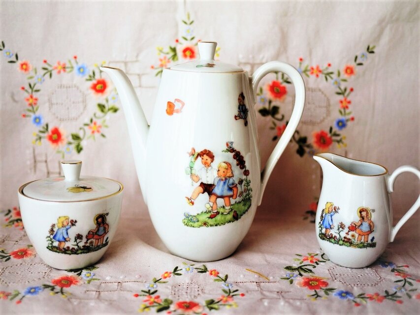 アンティーク Bavaria 子供柄ティーセット ビンテージ陶磁器 ドイツ