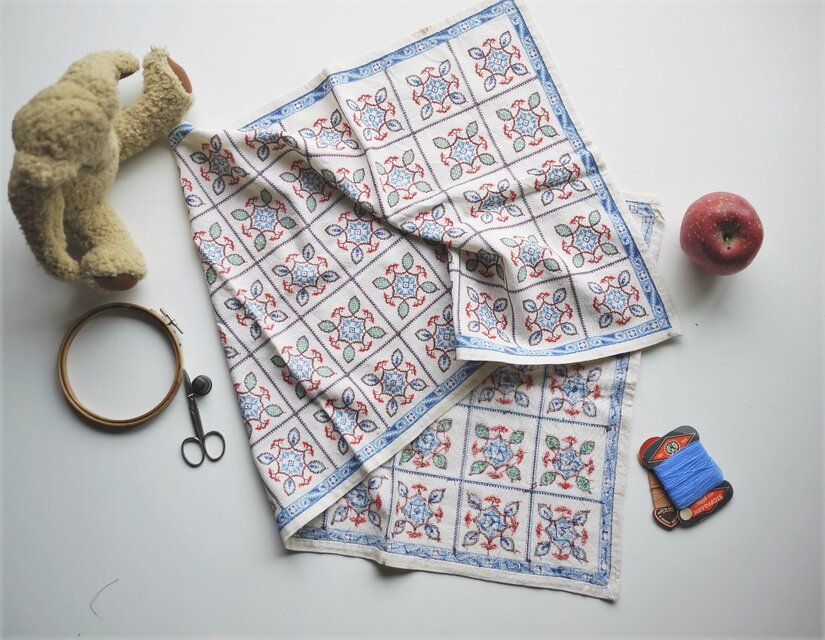 クロスステッチ刺繍 テーブルセンター ヴィンテージ英国 イギリス