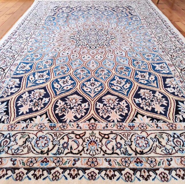 ハンドメイド ペルシャ絨毯ナイン産 9Laノーラ ラグ 198×128cm