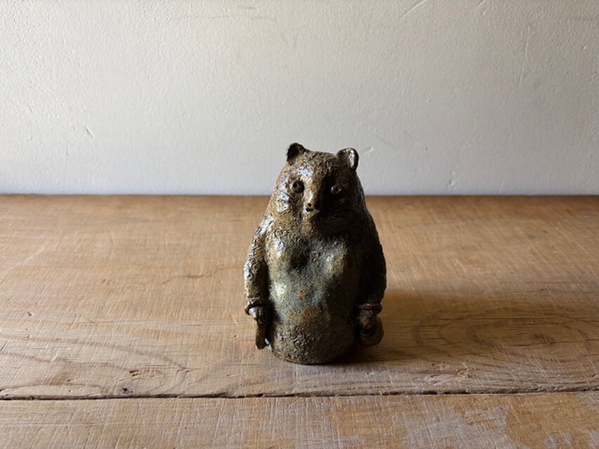 木製アートオブジェ 自然形状 茶色 オブジェ タヌキ | iichi 日々の暮らしを心地よくするハンドメイドや