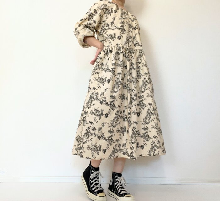 期間限定SALE】大人の花柄クラシカルワンピース＊アンティーク調の