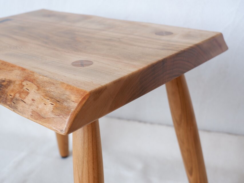 ≪現品・一点物》桜の耳付きスツール | iichi 日々の暮らしを心地よく