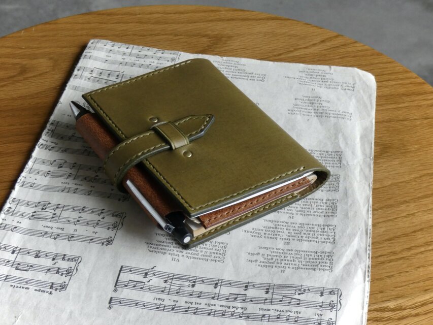 トラベラーズノートカバー／パスポートサイズ（2~3冊用）／革