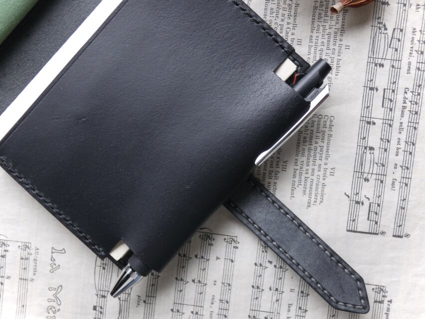 トラベラーズノートカバー／パスポートサイズ（2~3冊用）／革