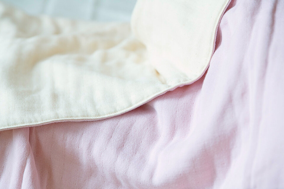 ひざ掛けサイズ」 桜染め×生成り色 Organic Cotton ふわふわ6重