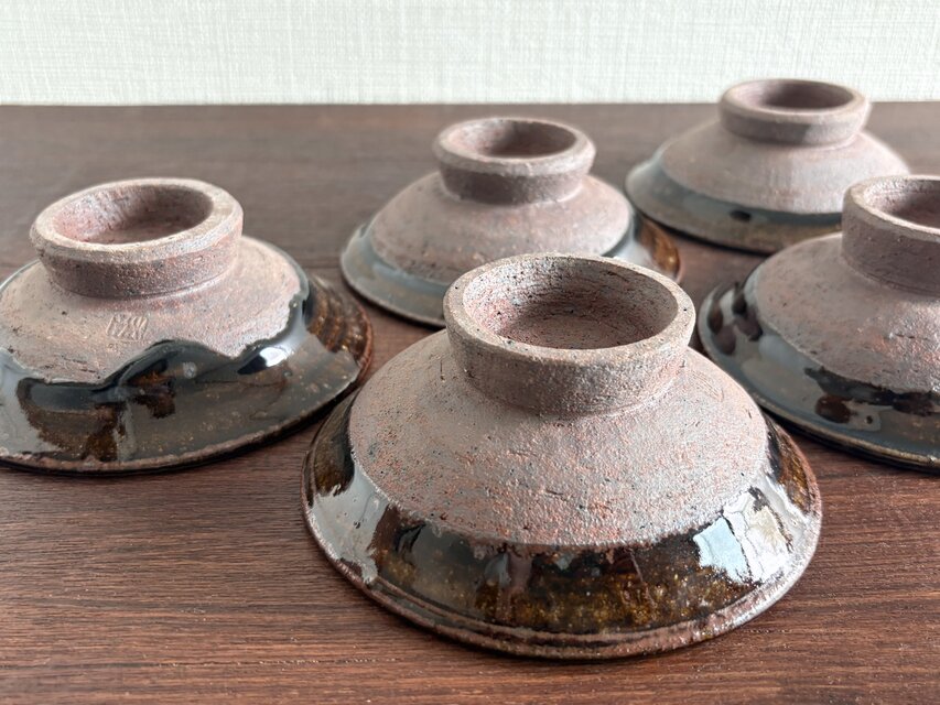 飴釉 高台鉢 | iichi 日々の暮らしを心地よくするハンドメイドや