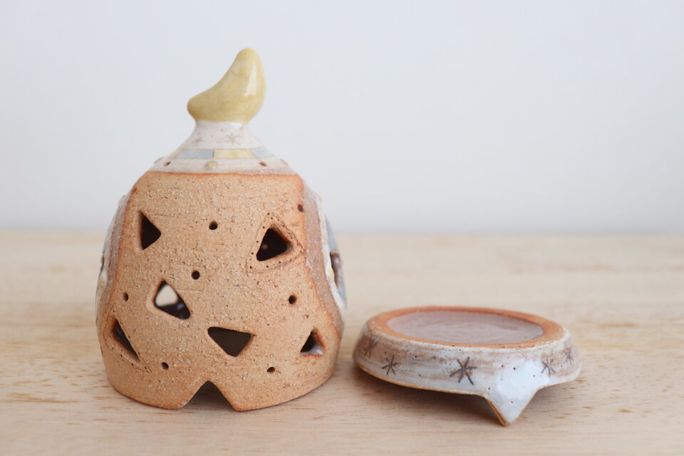 香炉 ～三日月～ | iichi 日々の暮らしを心地よくするハンドメイドや