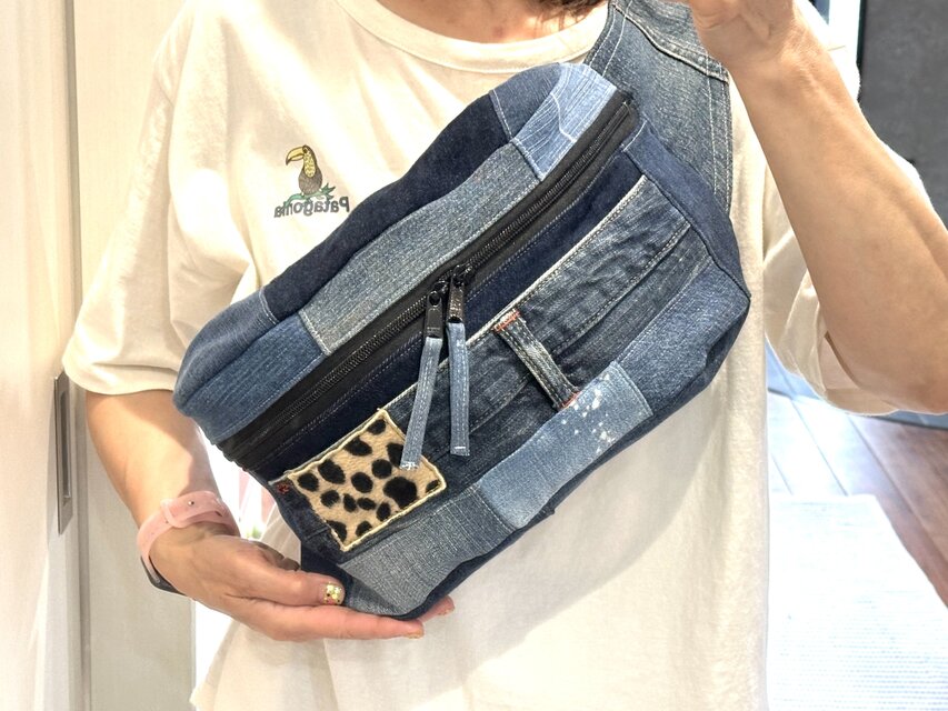 デニムリメイク ボディーバッグ 男女兼用☆ボディバッグ☆デニムリメイク☆トートバッグ マザーズ