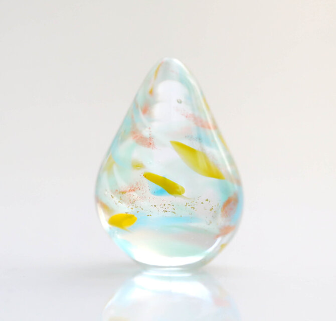 ガラスの雫の小さなオブジェ 「summer vivid colors」 | iichi 日々の