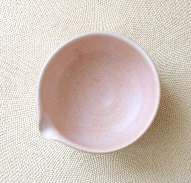 桜花窯変釉の片口碗 | iichi 日々の暮らしを心地よくするハンドメイド