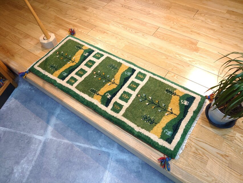 ハンドメイド ペルシャ ギャッベ ミニランナー ラグ 115x44cm 緑 風景