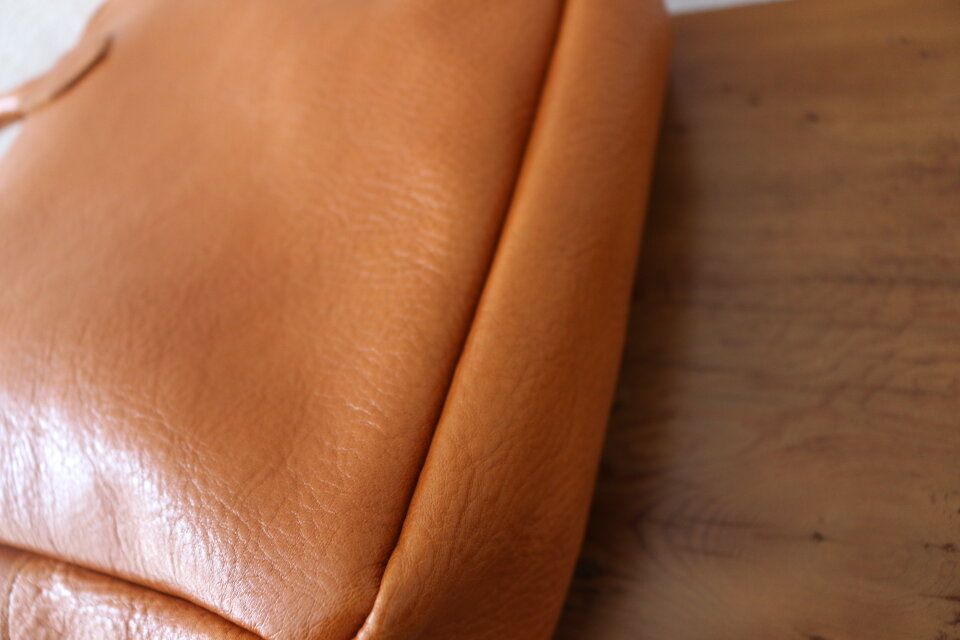 キャメルカラーのボストンbag | iichi 日々の暮らしを心地よくする