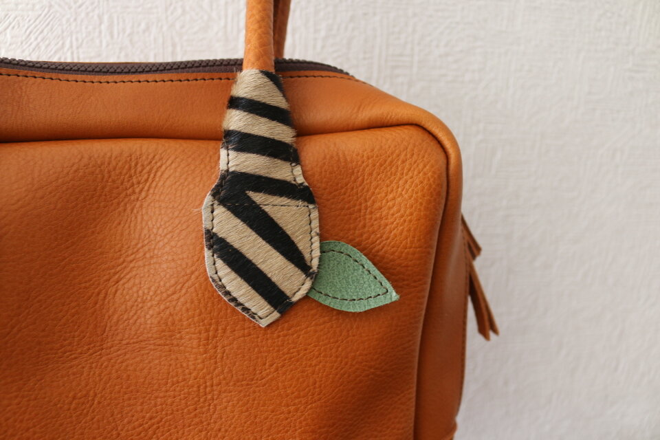 キャメルカラーのボストンbag | iichi 日々の暮らしを心地よくする