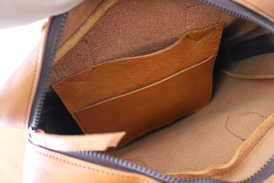 chi!!!bag ボストンバッグ　キャメル キャメルカラーのボストンbag | iichi 日々の暮らしを心地よくする