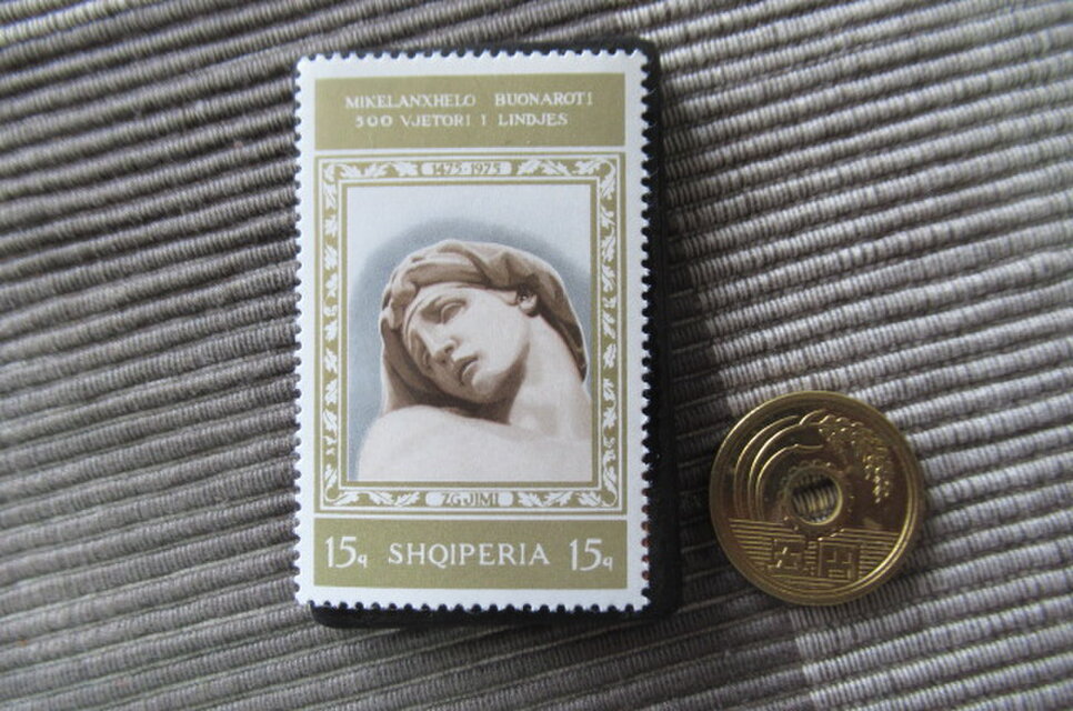 アルバニア 美術1975年 切手ブローチ11022 | iichi 日々の暮らしを