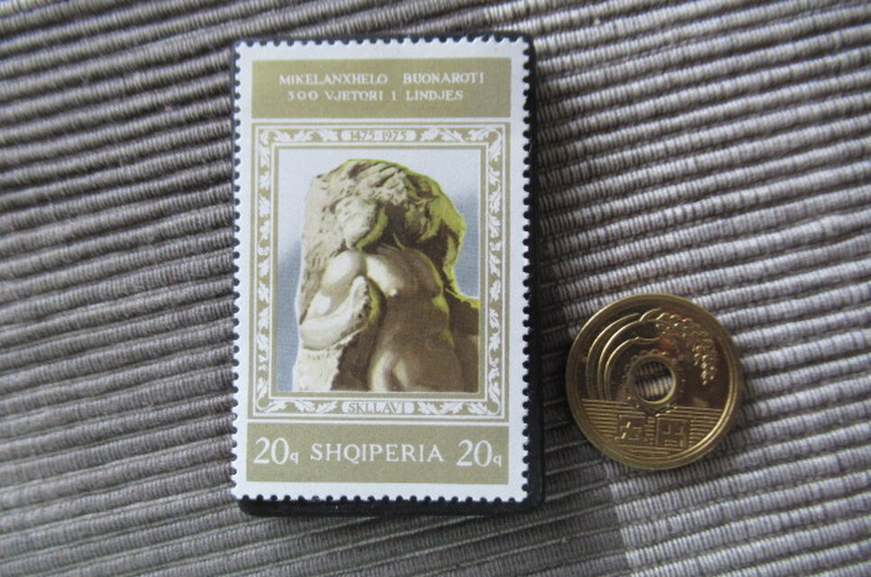アルバニア 美術1975年 切手ブローチ11024 | iichi 日々の暮らしを