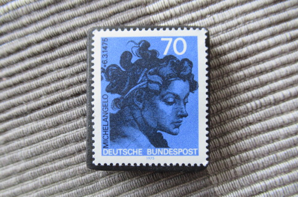 西ドイツ 美術1975年 切手ブローチ11040 | iichi 日々の暮らしを