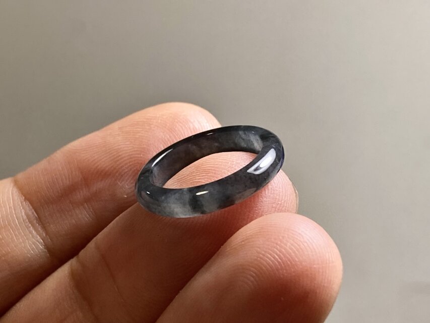 翡翠リング L18-103 ピンキーリング 氷種 黒翡翠 1.0号 グアテマラ産 A貨 本翡翠