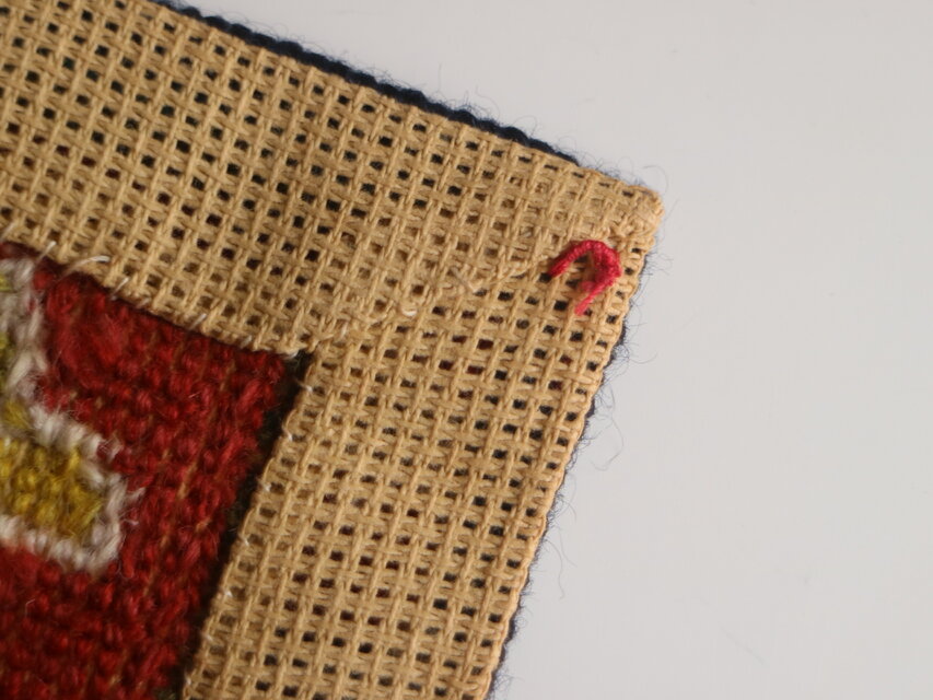 スウェーデンで見つけたツヴィスト刺繍のタペストリー No.6498 | iichi