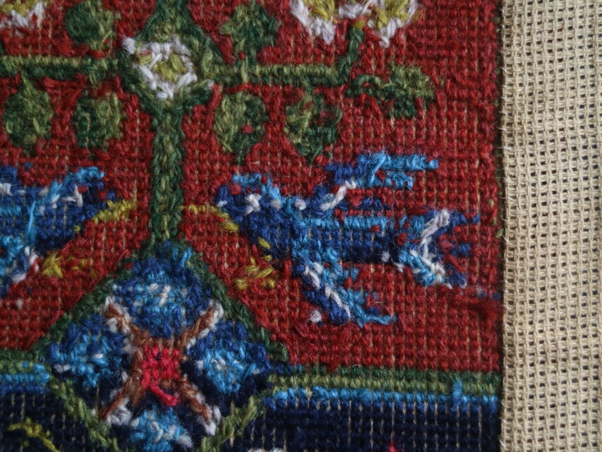 スウェーデンで見つけたツヴィスト刺繍のタペストリー No.6498 | iichi
