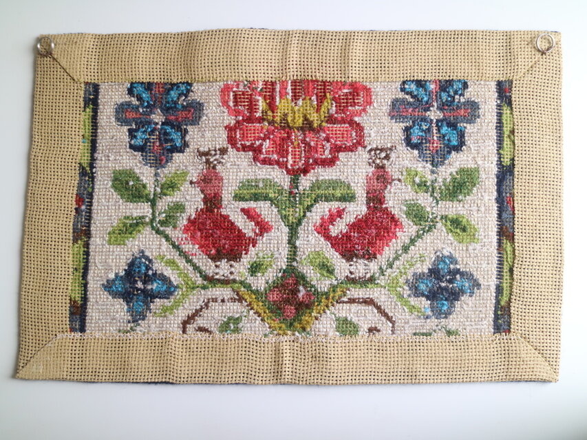 スウェーデンで見つけたツヴィスト刺繍のタペストリー No.6780 | iichi