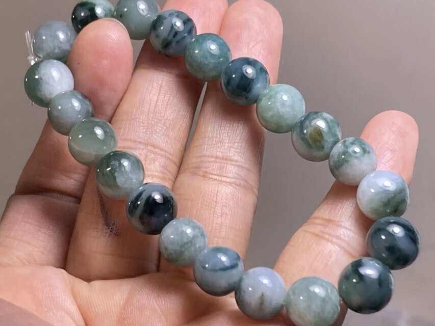 高品質‼️新入荷❣️天然A貨翡翠　完美品、雪花綿入り氷種氷藍水バングル　鑑定書付き BR7-113 氷糯種 花青 10.0mm ミャンマー産 天然 A貨 本翡翠