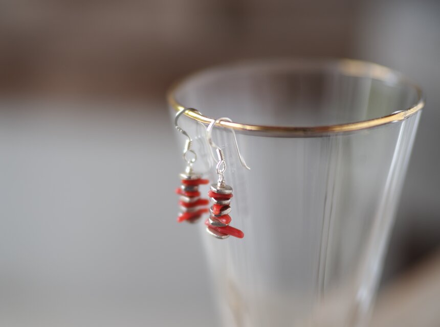 Natural coral・silver- hooks | iichi 日々の暮らしを心地よくする