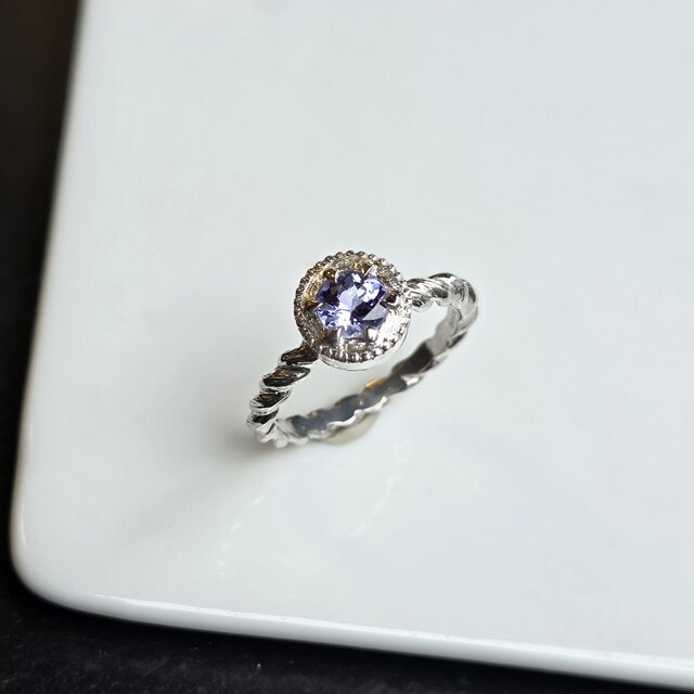 タンザナイト ラウンドカット0.59ct medallion シルバーSV925リング