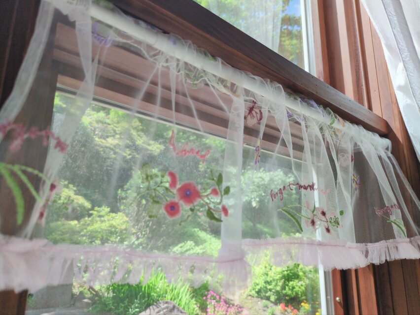 お花の刺繍♡チュールレースカフェカーテン♪ピンクチュール付き