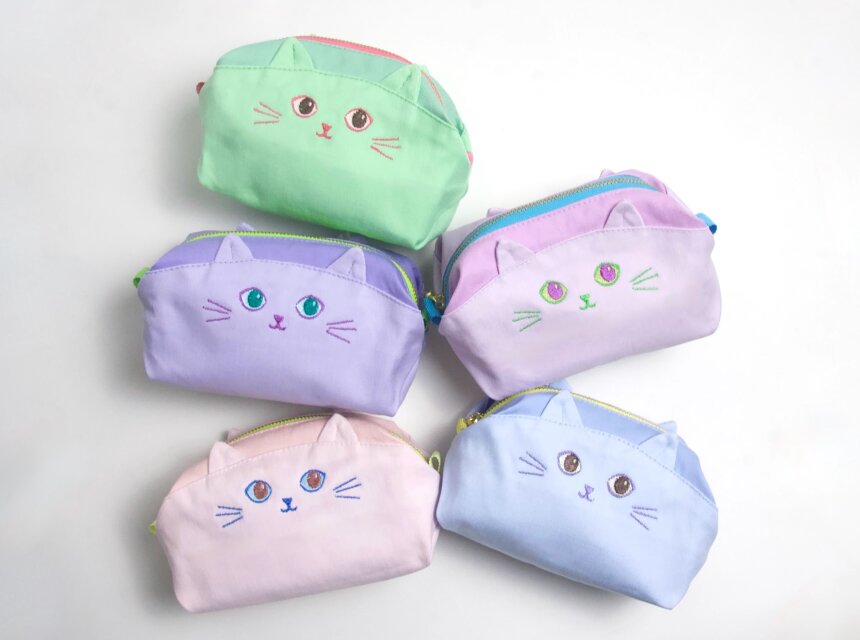 ねこ ミニサイズ カラフルポーチ スカイブルー | iichi 日々の暮らしを