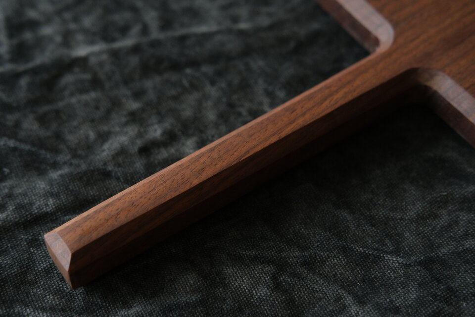 1点限り】ウォルナットのカッティングボード | iichi 日々の暮らしを
