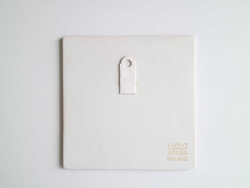 再入荷】ARABIA /Helja ヘルヤ / TULEVAISUUS 陶板 No.6828 | iichi