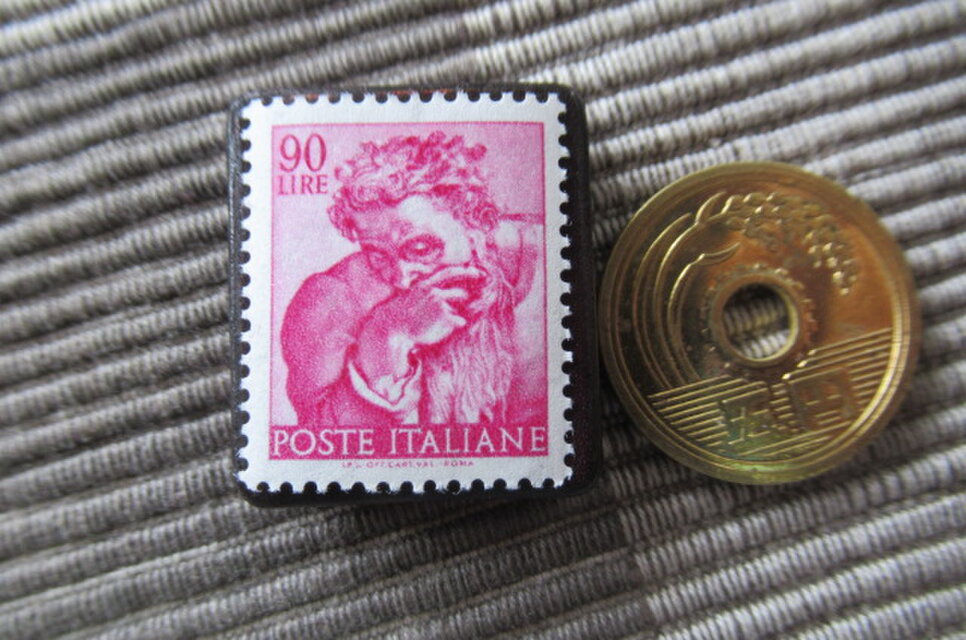 イタリア 美術1961年 切手ブローチ11044 | iichi 日々の暮らしを