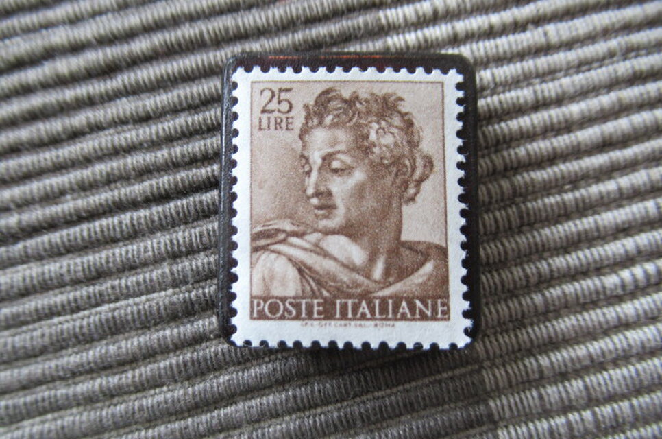 外国切手 アンティーク イタリア FRANCO BOLLO 古切手 イタリア 美術1961年 切手ブローチ11057 | iichi 日々の暮らしを