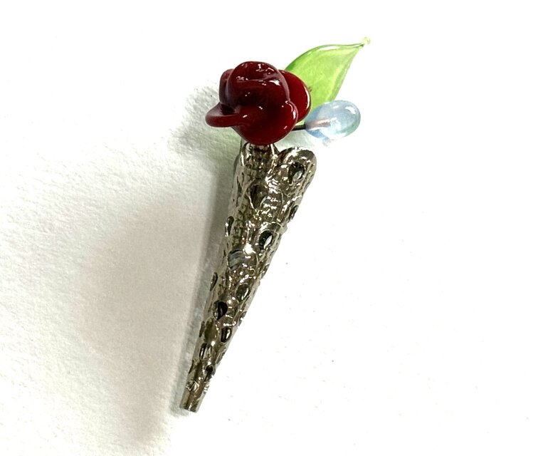 フランス製 一輪挿し と ビンテージ フランス製の 薔薇のブーケ