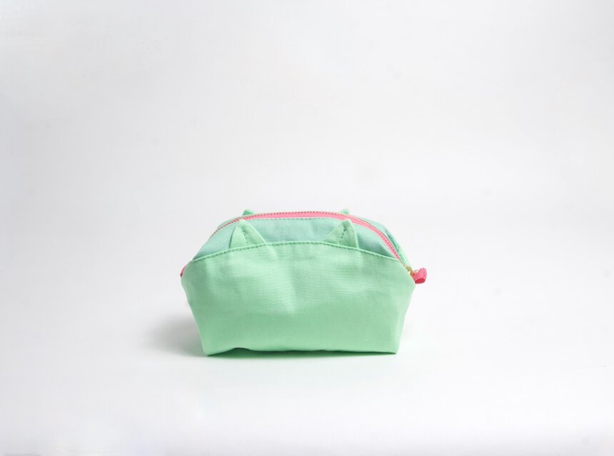 ねこ ミニサイズ カラフルポーチ ミント | iichi 日々の暮らしを