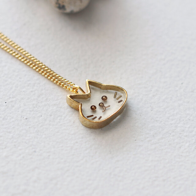 ちいさいねこちゃん｜ネックレス｜N572 | iichi 日々の暮らしを