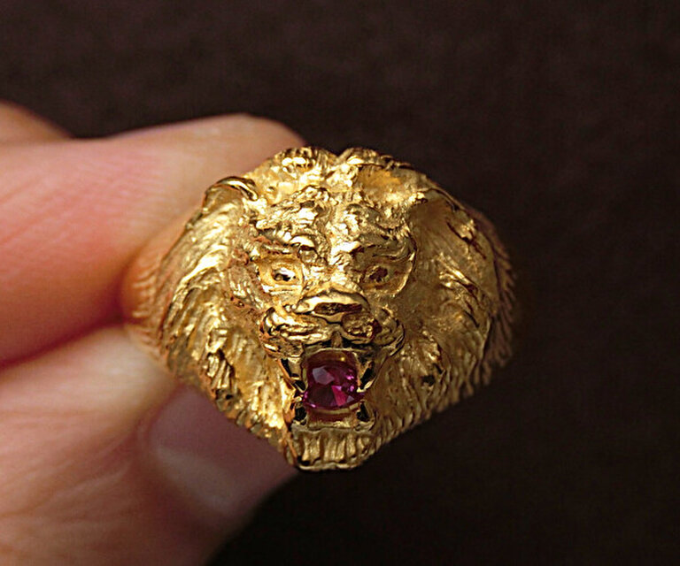 百獣の王・ライオンリング】銀製：純金仕上・天然ルビー ◎圧倒的な