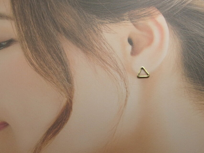 三角ピアス 真鍮【brass】両耳用2つセット つちめ/シンプル/艶消し