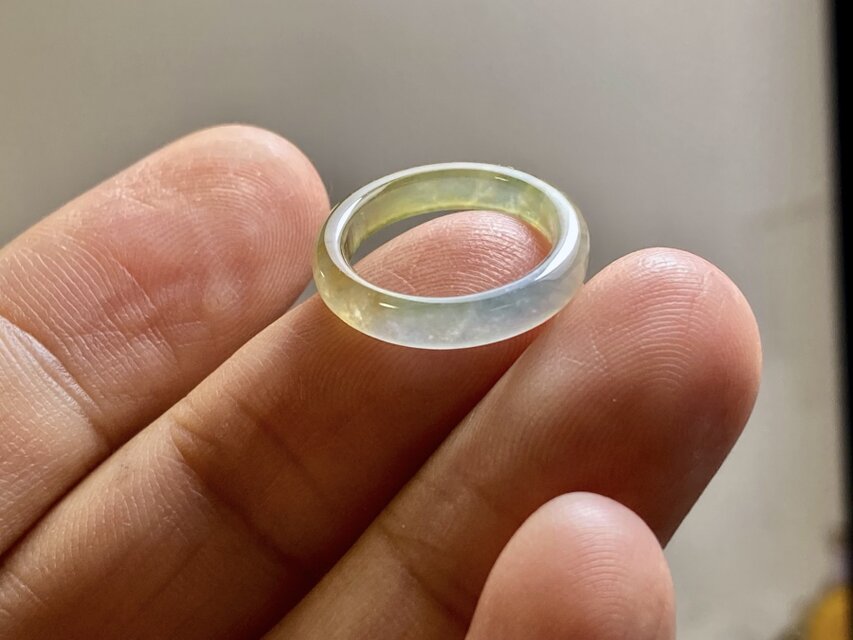L18-127 上品 氷種 黄翡翠 1.5号 A貨 本翡翠 くりぬき リング L18-127