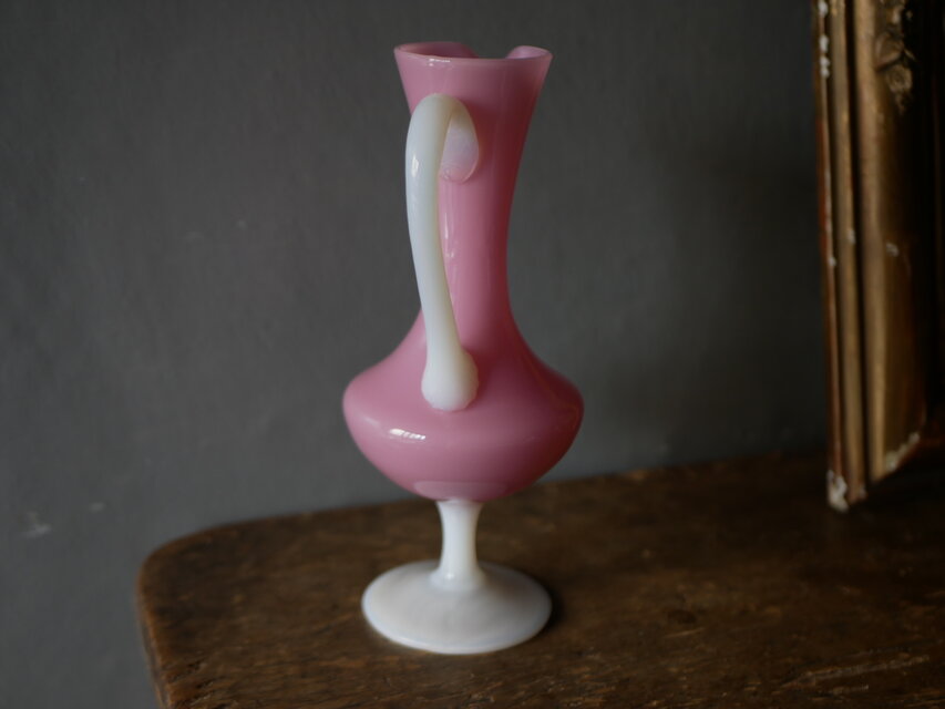 ピンク×ホワイト オパリン フラワーベース 花器 花瓶 フランス