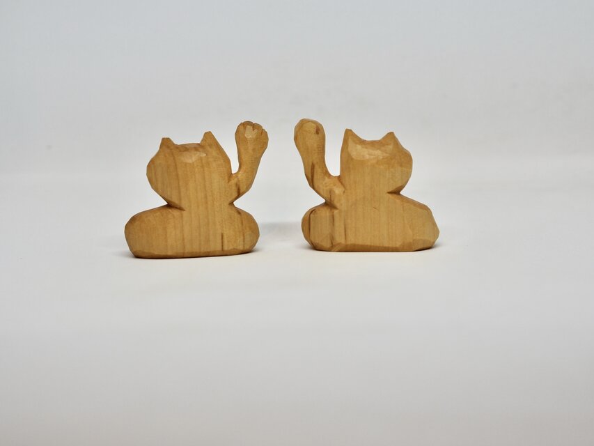 招き猫 左右二体〈黄楊〉 | iichi 日々の暮らしを心地よくする