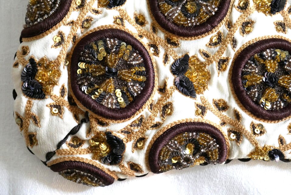 JAMIN PUECH】ジャマンピュエッシュ 刺繍とビーズ装飾のハンドバッグ