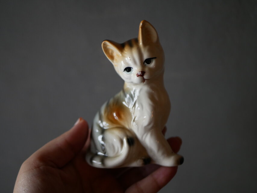 neko 1 フィギュリン 猫 フランスヴィンテージ ブロカントのある