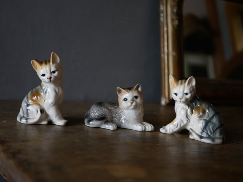 neko 1 フィギュリン 猫 フランスヴィンテージ ブロカントのある