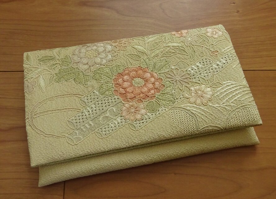 刺繍を楽しむお懐紙入れ（壱） | iichi 日々の暮らしを心地よくする
