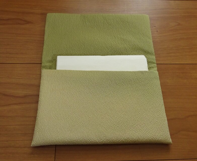 刺繍を楽しむお懐紙入れ（壱） | iichi 日々の暮らしを心地よくする