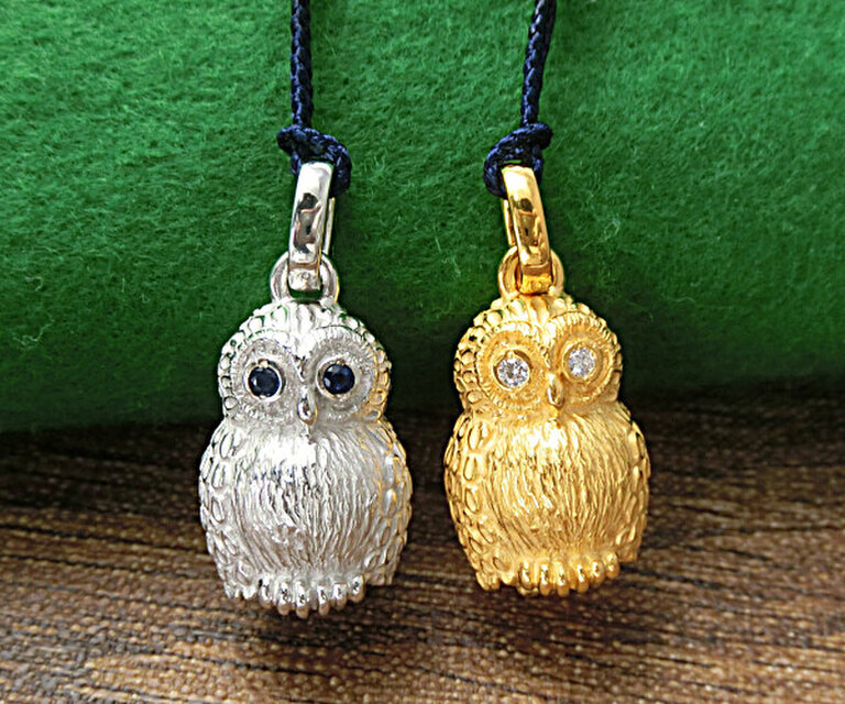 銀製フクロウの根付】 純金仕上天然ダイヤモンド＆サファイア入り2点