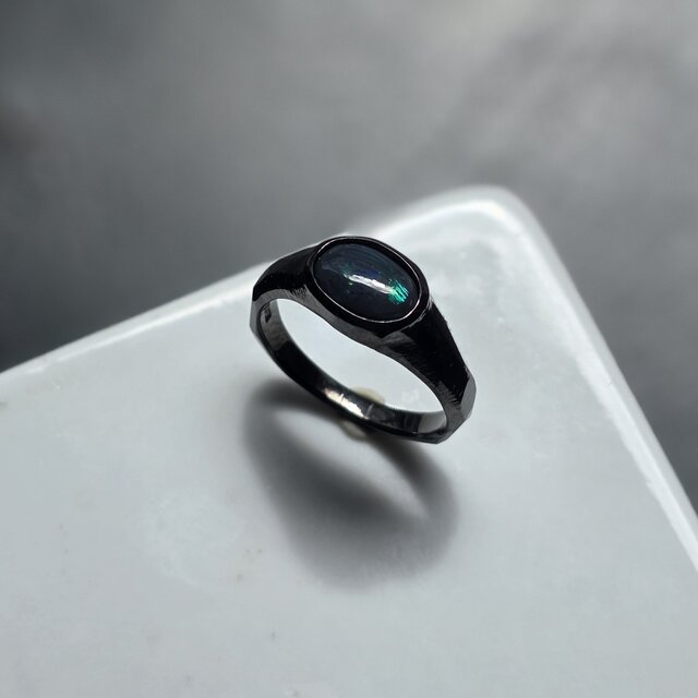 ブラックオパール 0.9ct オーバル BK印台 シルバーSV925リング | iichi